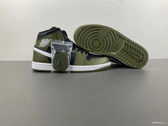  1 BQ8426-092 JORDAN mid 1230